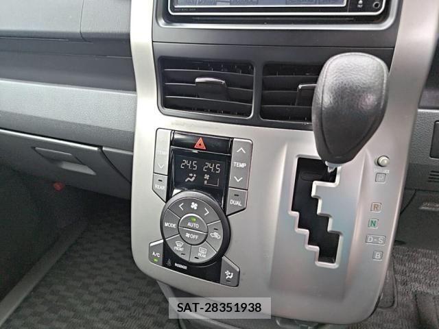 Toyota NOAH 2009-08 7903141-15