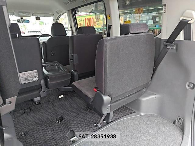Toyota NOAH 2009-08 7903141-26