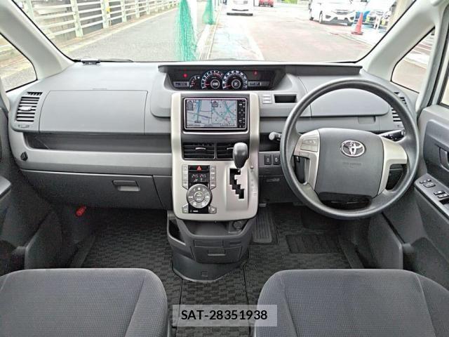 Toyota NOAH 2009-08 7903141-2