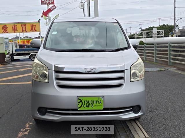 Toyota NOAH 2009-08 7903141-8