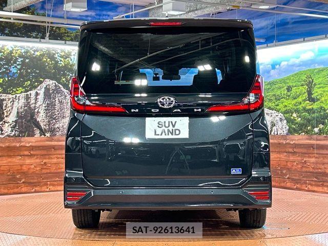 Toyota NOAH 2022-04 7903134-14