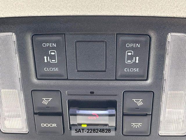 Toyota NOAH 2022-07 7903135-4