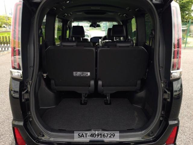 Toyota NOAH 2018-02 7903138-24