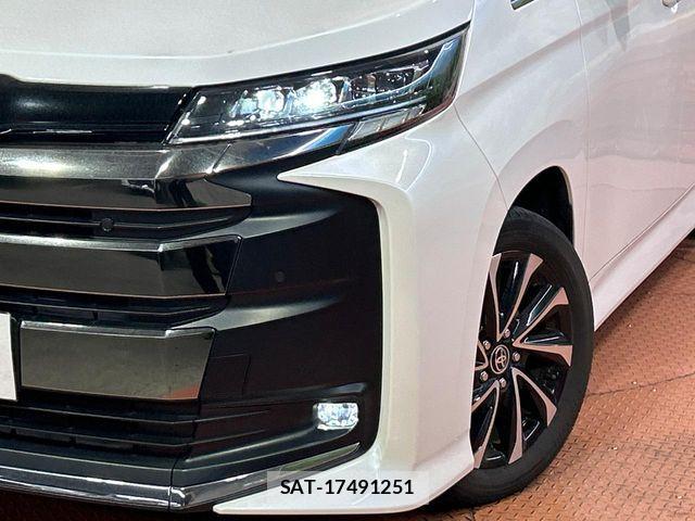 Toyota NOAH 2023-04 7903132-12