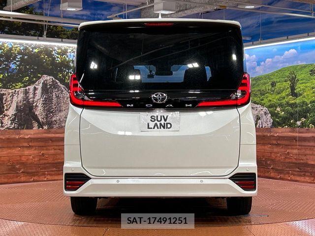 Toyota NOAH 2023-04 7903132-15