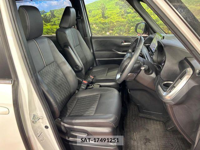 Toyota NOAH 2023-04 7903132-7