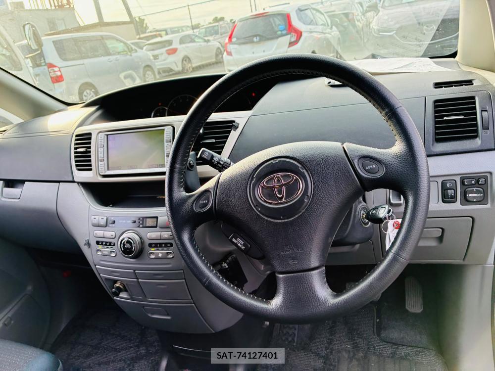 Toyota NOAH 2005-03 7683584-14