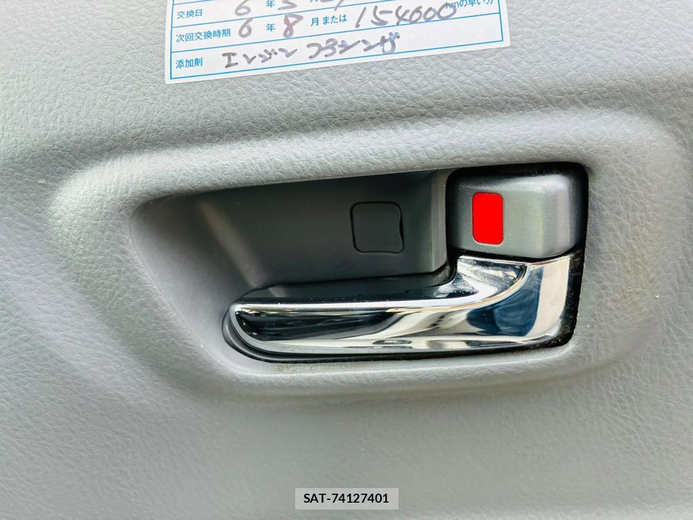Toyota NOAH 2005-03 7683584-20