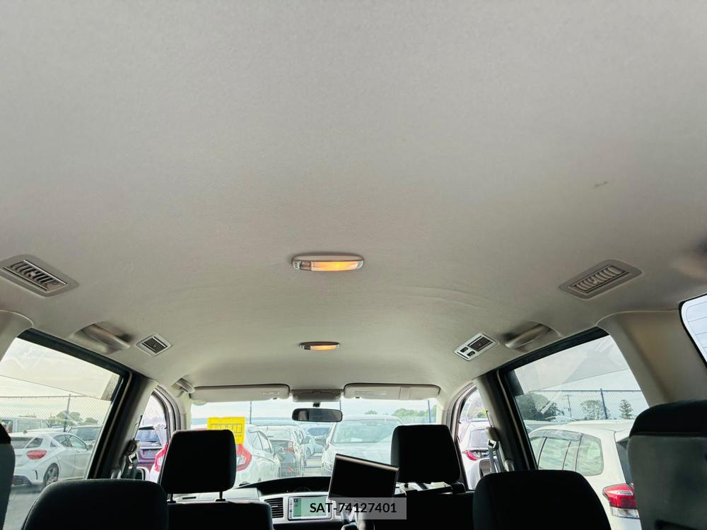 Toyota NOAH 2005-03 7683584-24