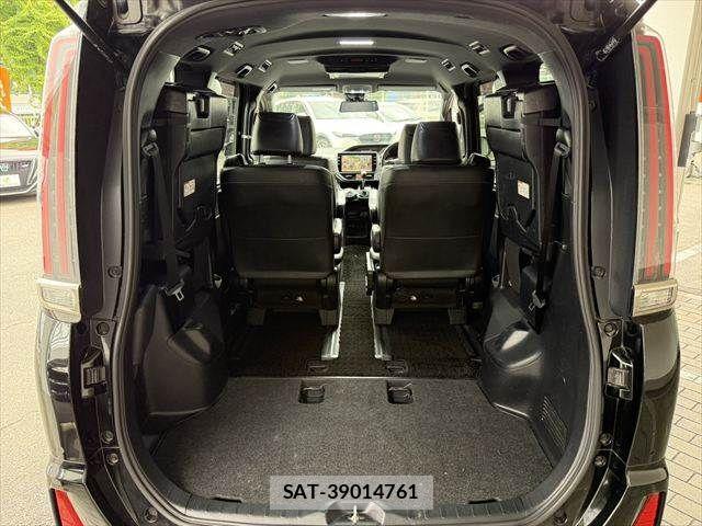 Toyota NOAH 2019-02 7962980-10