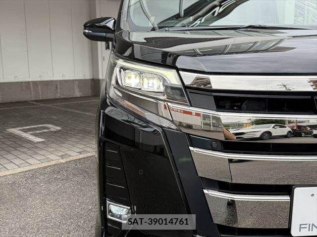 Toyota NOAH 2019-02 7962980-12