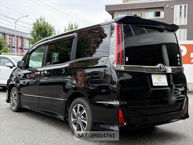Toyota NOAH 2019-02 7962980-19