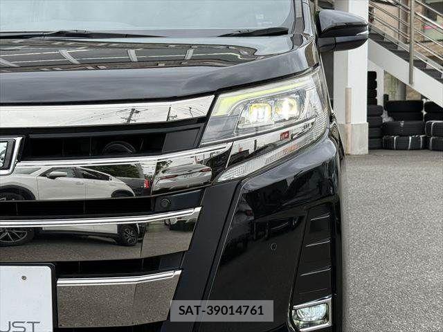 Toyota NOAH 2019-02 7962980-28