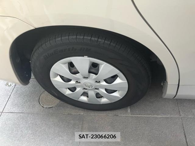 Toyota NOAH 2010-07 7962987-6