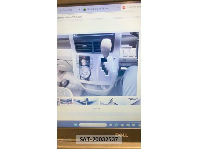 Toyota NOAH 2009-06 7962988-15
