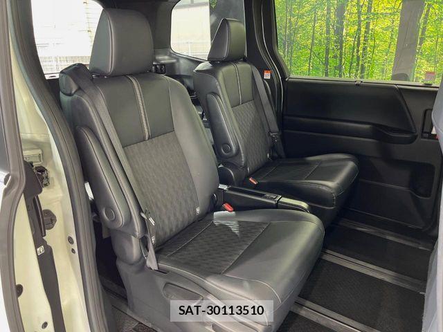 Toyota NOAH 2024-07 7962977-10