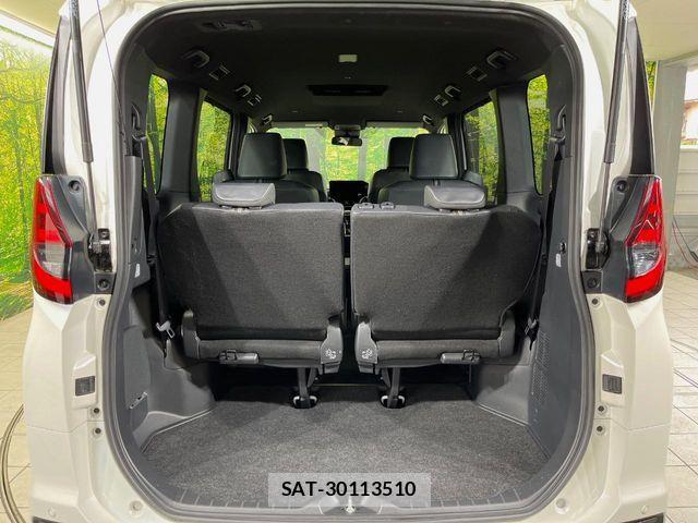 Toyota NOAH 2024-07 7962977-12