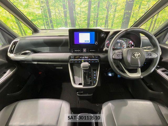 Toyota NOAH 2024-07 7962977-1