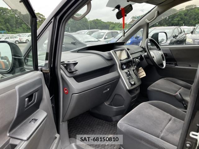Toyota NOAH 2009-04 7962989-15
