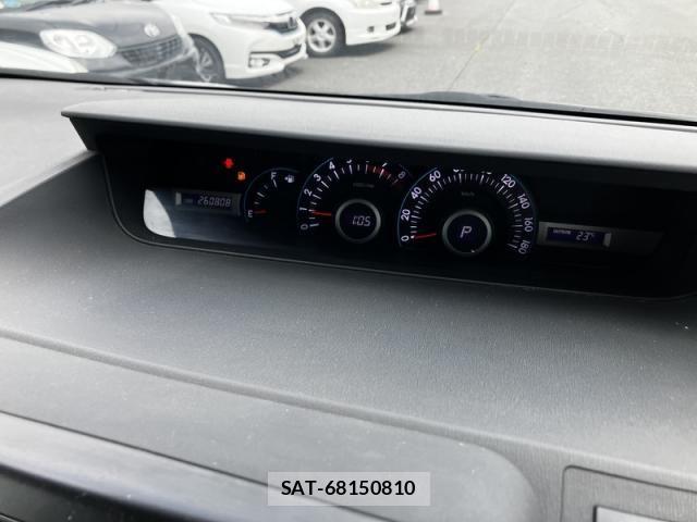 Toyota NOAH 2009-04 7962989-22