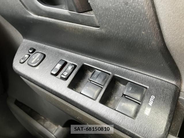 Toyota NOAH 2009-04 7962989-26