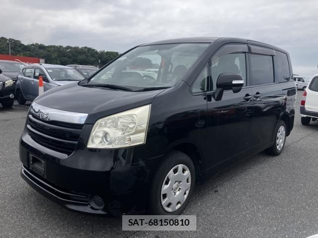 Toyota NOAH 2009-04 7962989-2