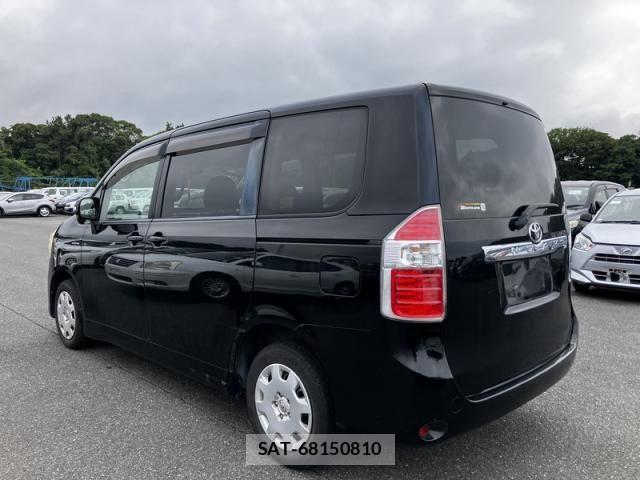 Toyota NOAH 2009-04 7962989-3
