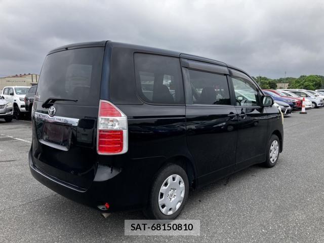 Toyota NOAH 2009-04 7962989-5