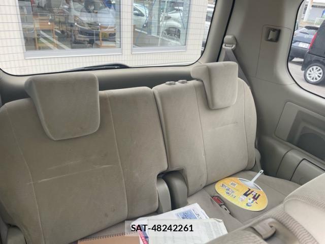 Toyota NOAH 2012-04 7980342-12