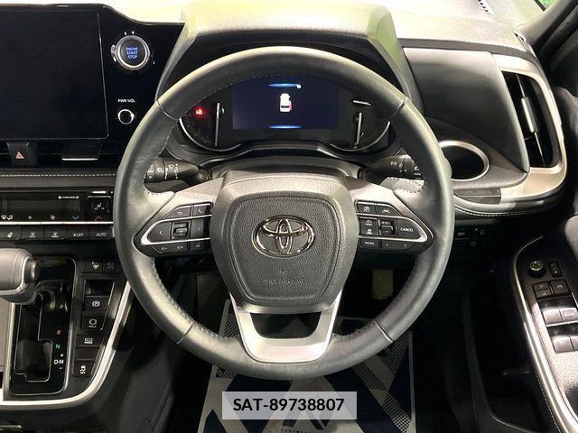 Toyota NOAH 2023-01 7980321-10
