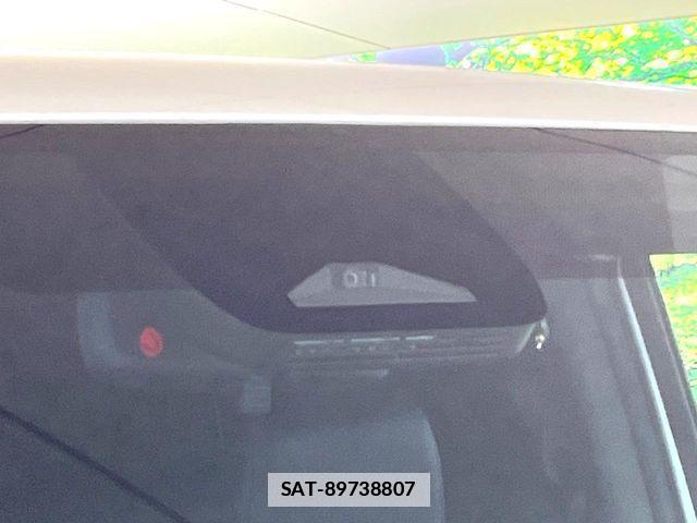Toyota NOAH 2023-01 7980321-2