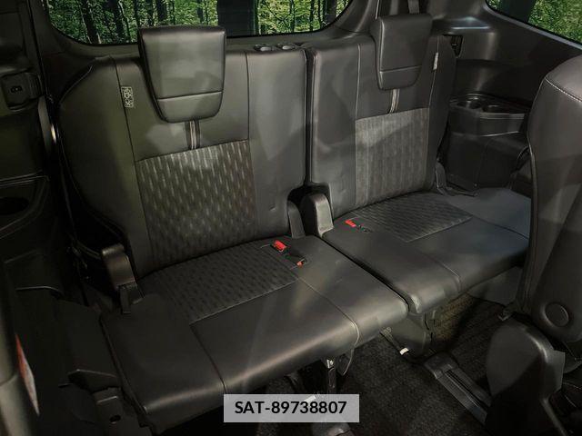 Toyota NOAH 2023-01 7980321-8