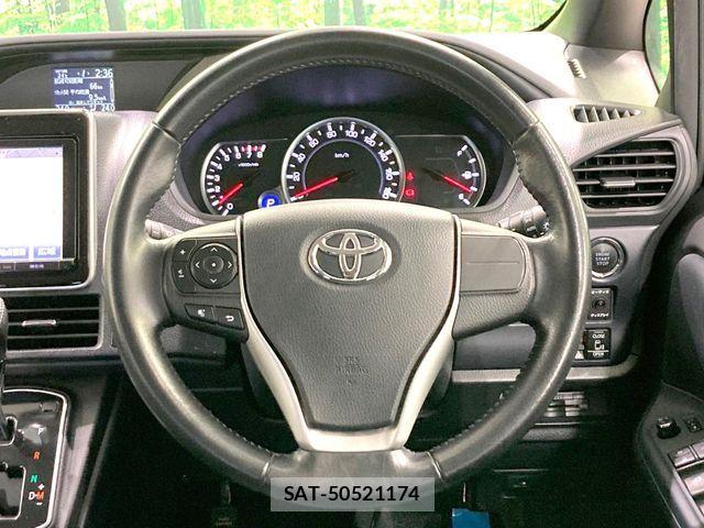 Toyota NOAH 2014-12 7980338-11