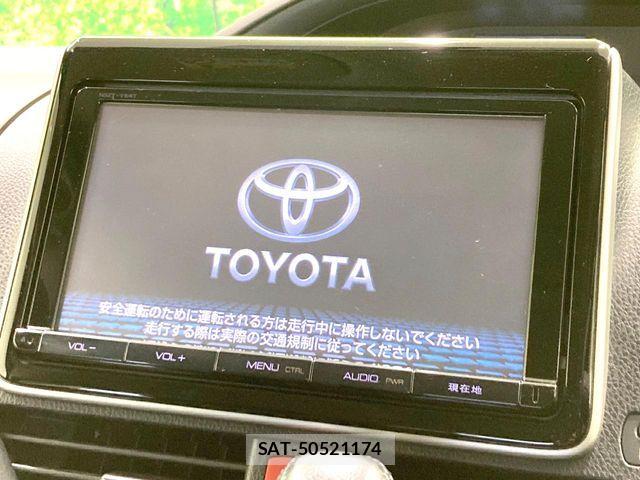 Toyota NOAH 2014-12 7980338-3