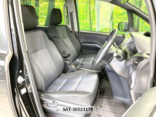 Toyota NOAH 2014-12 7980338-7
