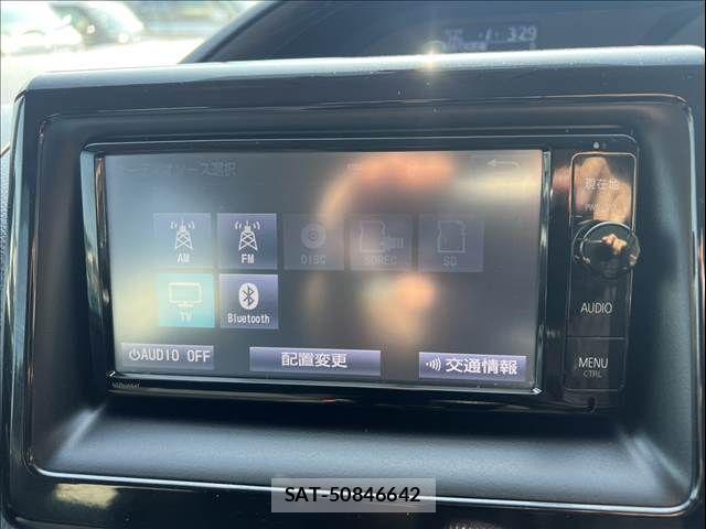 Toyota NOAH 2015-10 7980337-21