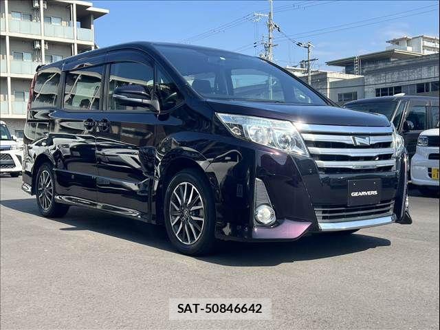 Toyota NOAH 2015-10 7980337-4