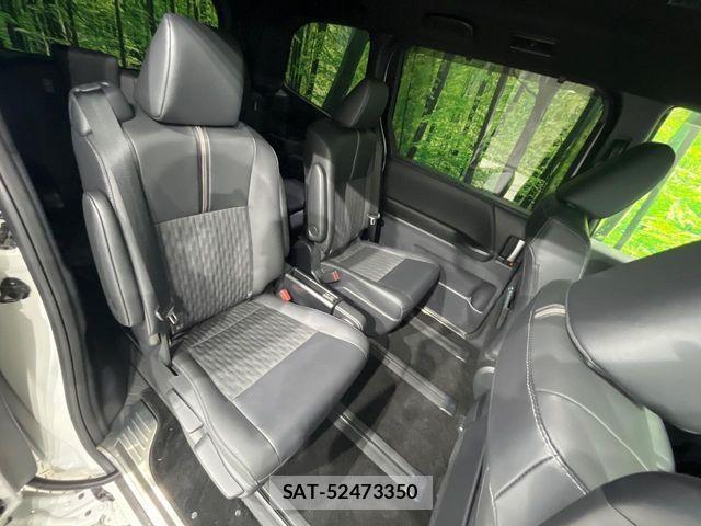 Toyota NOAH 2024-02 7980316-9