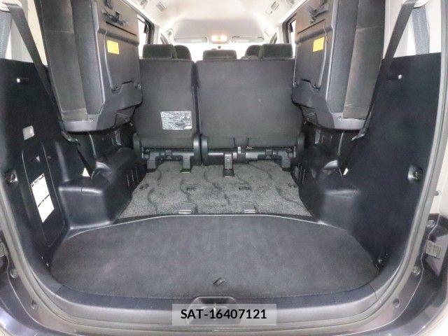 Toyota NOAH 2011-07 7980340-9