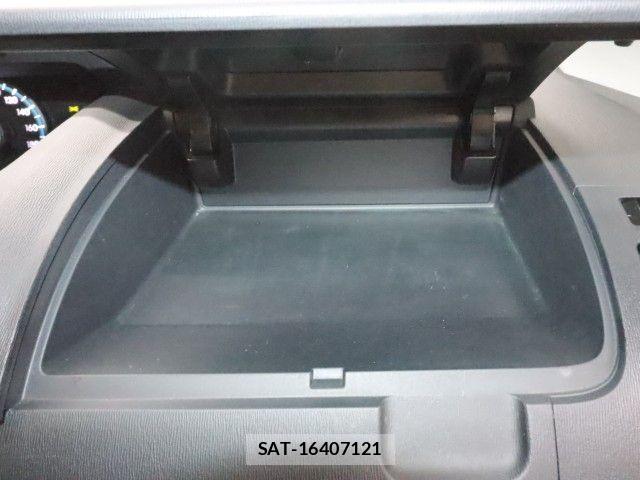 Toyota NOAH 2011-07 7980340-19