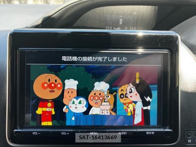 Toyota NOAH 2017-07 7980327-13
