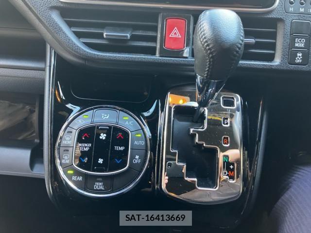 Toyota NOAH 2017-07 7980327-18
