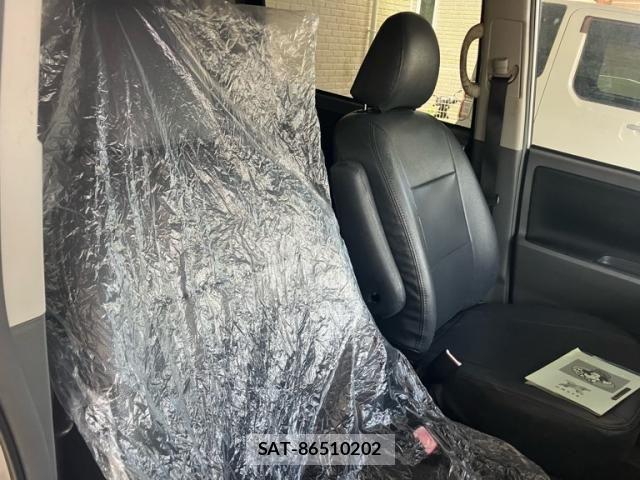 Toyota NOAH 2007-10 7980343-15