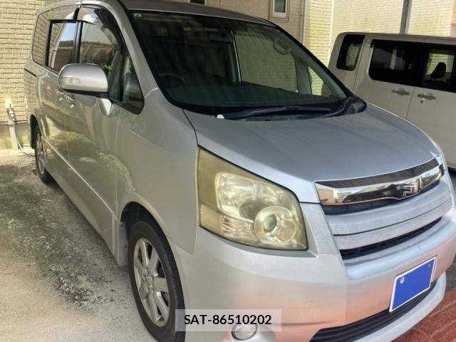 Toyota NOAH 2007-10 7980343-1