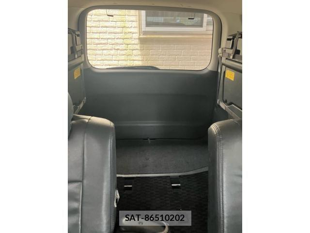 Toyota NOAH 2007-10 7980343-19