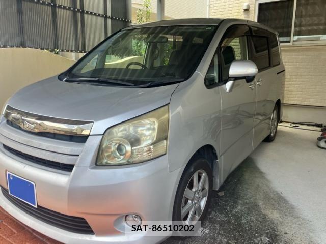 Toyota NOAH 2007-10 7980343-2