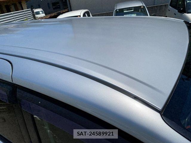Toyota NOAH 2015-04 7980336-10