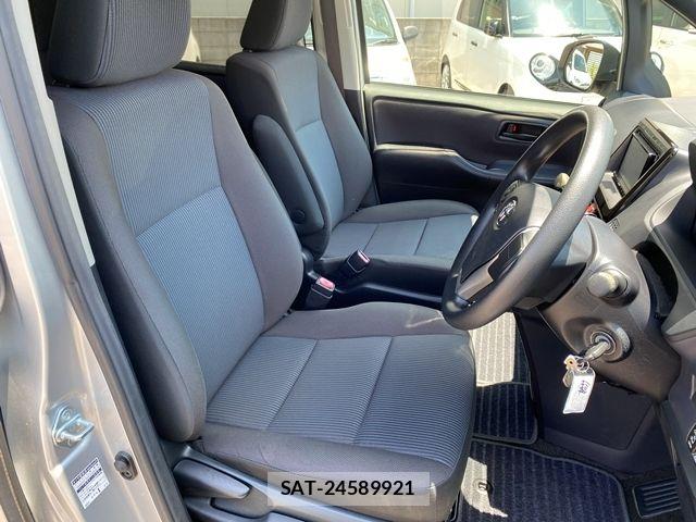 Toyota NOAH 2015-04 7980336-15