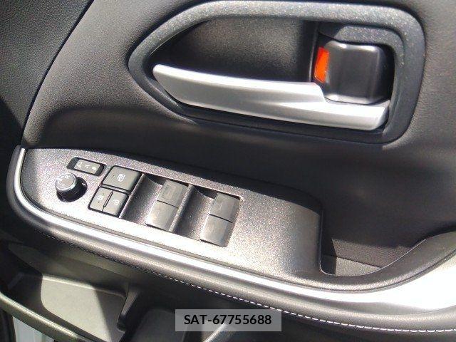 Toyota NOAH 2023-09 7980314-20
