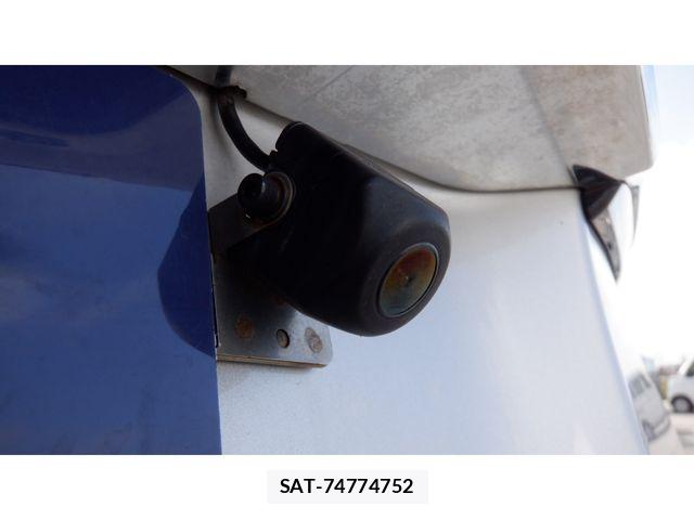 Toyota NOAH 2020-07 7980328-21